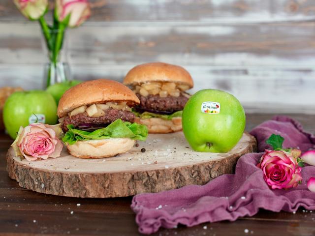 Beefburger mit Apfelrelish