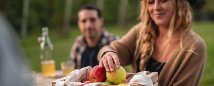 Auch beim Picknick gerne gesehen: Südtiroler Äpfel