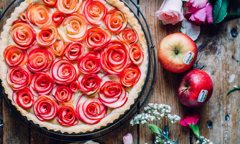 Tarte mit Apfelrosen